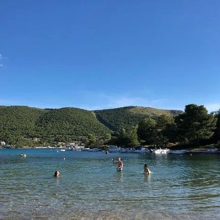 Bare I Danica Apartman
