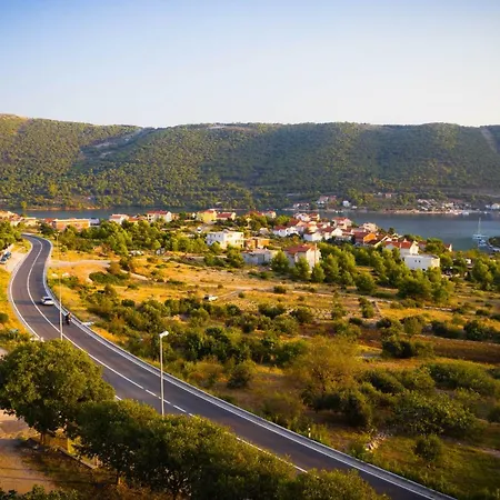 Bare I Danica 아파트 Grebaštica
