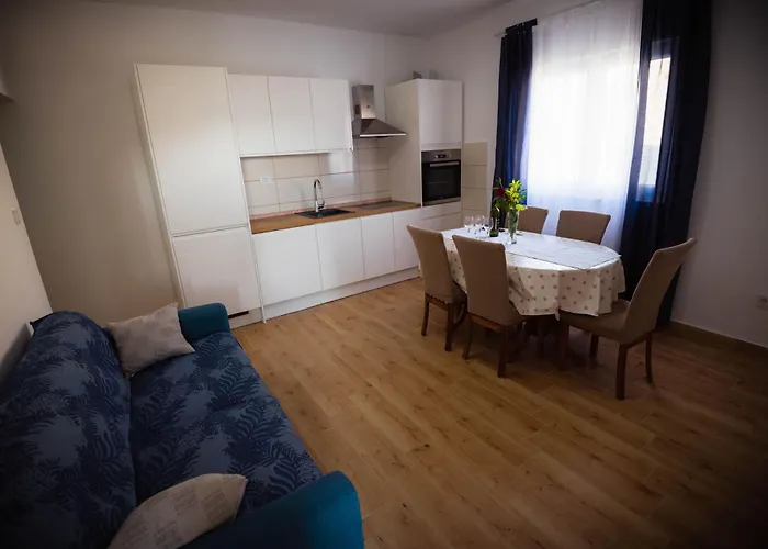 Apartman Bare I Danica Grebastica