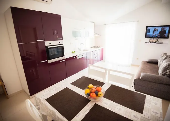 Bare I Danica Apartman